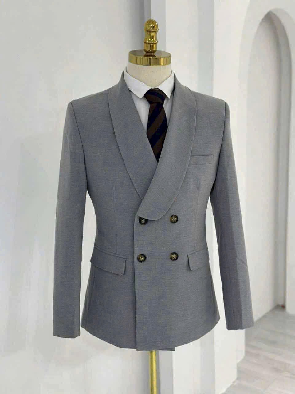 Suit 15